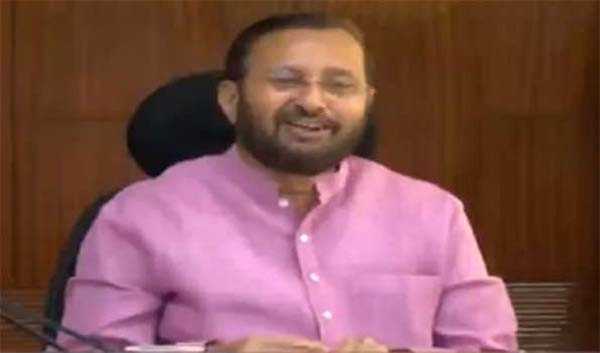 कैम्पा फंड का पैसा दूसरे कामों में खर्च करने वाले राज्यों का आवंटन रोका जायेगा :जावड़ेकर